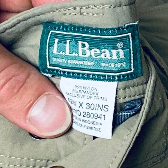 L.L. Bean Men's Water-Resistant Cresta Hiking Pants - 42x30 - Picture 7 of 12